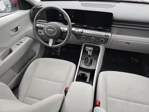 Used 2024 Hyundai Kona SE image 25