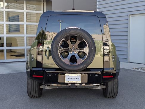New 2026 Land Rover Defender 110 X-Dynamic SE AWD/4WD image 6