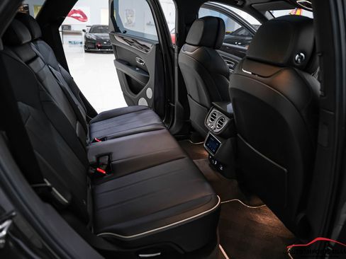Used 2021 Bentley Bentayga image 52