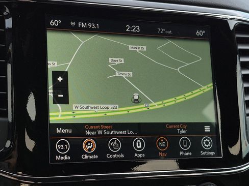 Used 2020 Jeep Grand Cherokee Altitude image 18