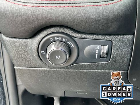 Used 2023 Dodge Durango R/T image 32