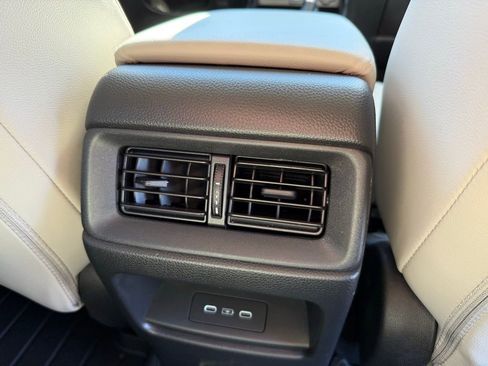 Used 2024 Honda CR-V EX-L image 16