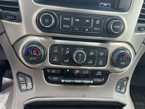 Used 2020 GMC Yukon XL Denali w/ Open Road Package AWD/4WD image 24