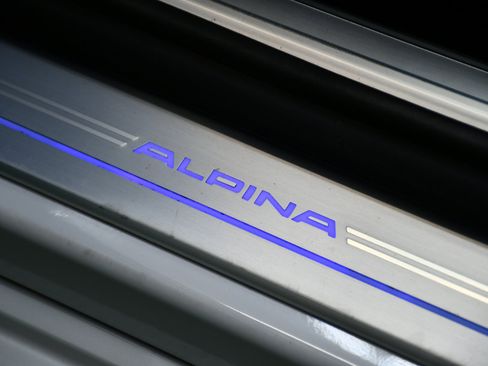 Used 2018 BMW ALPINA B7 xDrive image 22