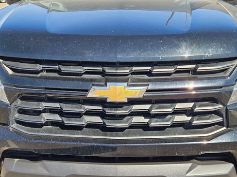 Used 2022 Chevrolet Colorado LT w/ Luxury Package RWD image 9