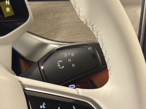 New 2025 Volkswagen ID. Buzz 1st Edition image 20