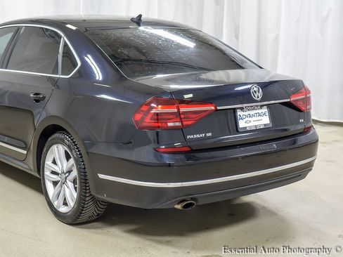 Used 2017 Volkswagen Passat 1.8T SE image 7
