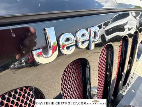 Used 2015 Jeep Wrangler Unlimited Sahara AWD/4WD image 35