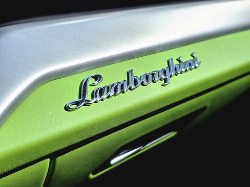 Used 2024 Lamborghini Urus S AWD/4WD image 29