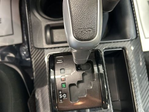 Used 2024 Toyota 4Runner TRD Off-Road image 28