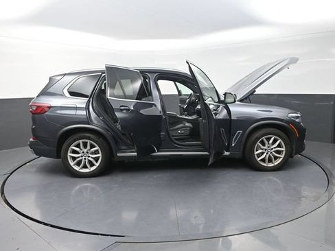 Used 2019 BMW X5 xDrive40i AWD/4WD image 38