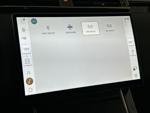 Certified 2026 Land Rover Range Rover Velar Dynamic SE image 18