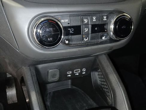 Used 2021 Chevrolet TrailBlazer LT w/ Sun and Liftgate Package AWD/4WD image 22