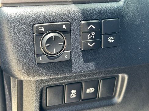 Used 2023 Lexus GX 460 AWD/4WD image 28