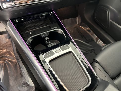 Certified 2025 Mercedes-Benz GLA 250 4MATIC image 32