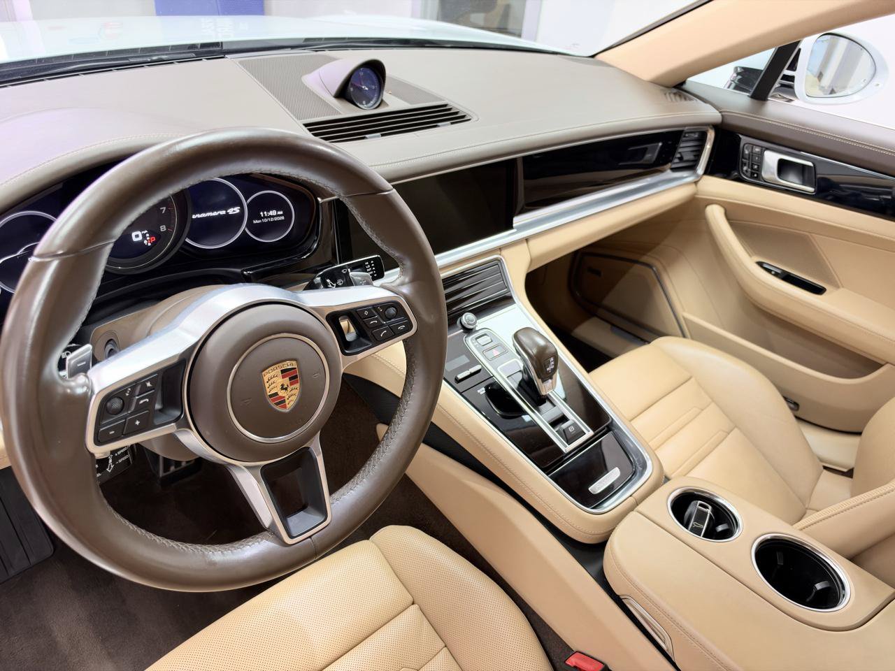 Used 2018 Porsche Panamera 4S AWD/4WD image 25