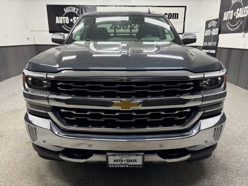 Used 2018 Chevrolet Silverado 1500 LTZ w/ Sport Package AWD/4WD image 5