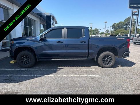 Used 2021 Chevrolet Silverado 1500 LT Trail Boss w/ Convenience Package II AWD/4WD image 3