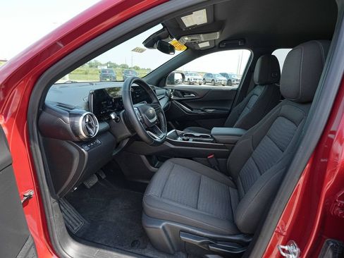 Used 2026 Chevrolet Equinox LT AWD/4WD image 16