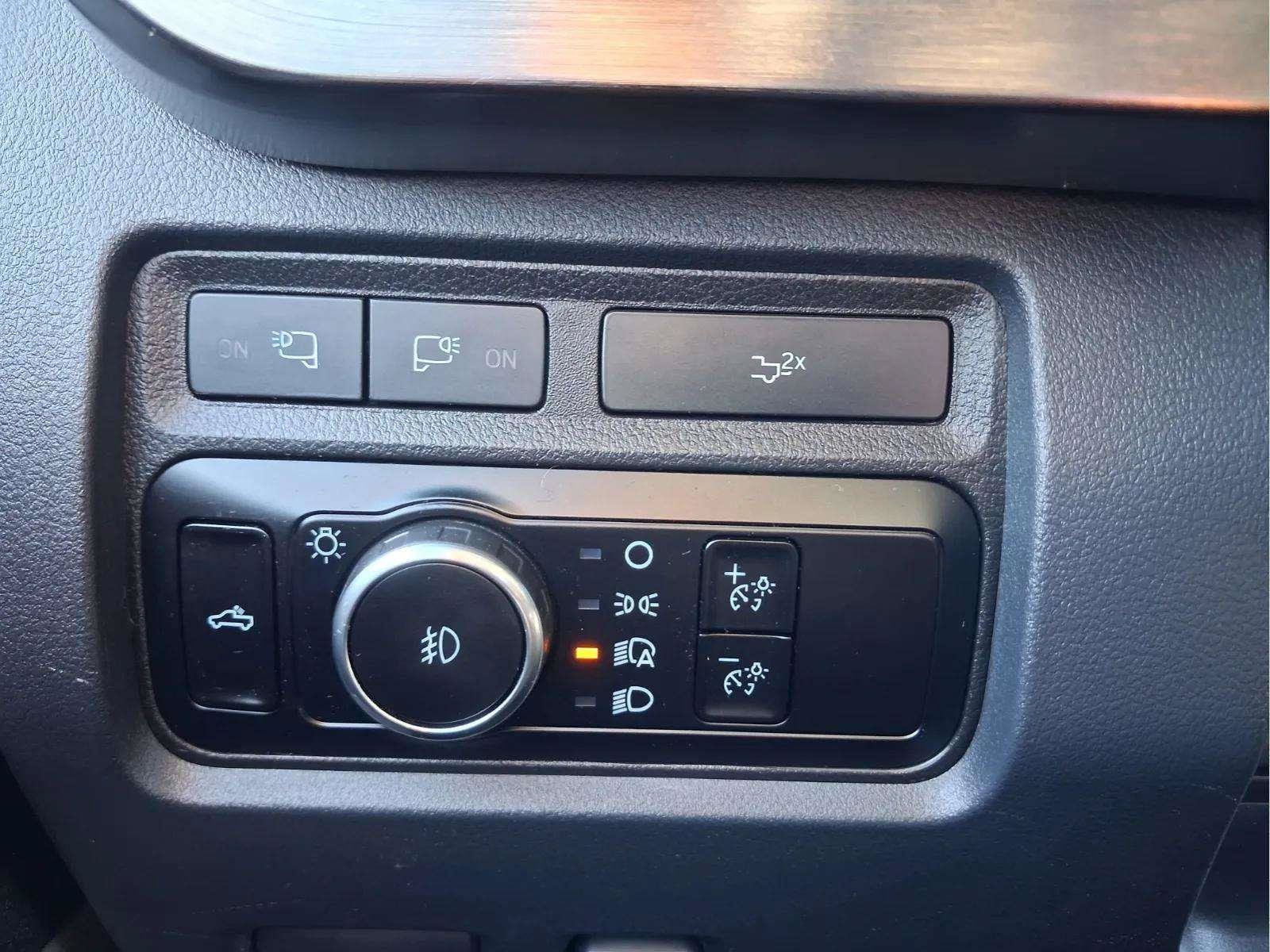 Used 2018 RAM 3500 Laramie AWD/4WD image 16