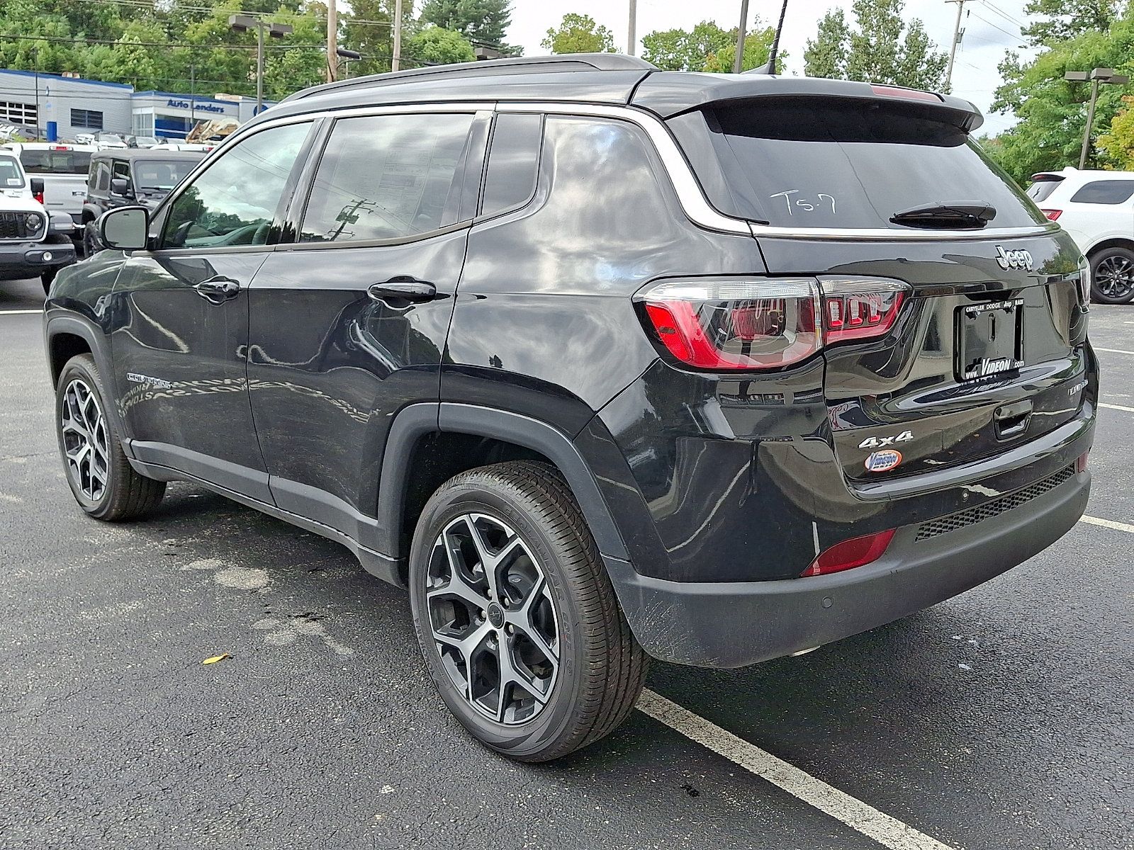 New 2026 Jeep Compass Limited AWD/4WD image 4