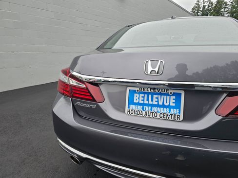 Used 2017 Honda Accord EX-L image 15