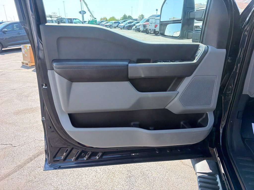 Certified 2025 Ford F250 XLT AWD/4WD image 25