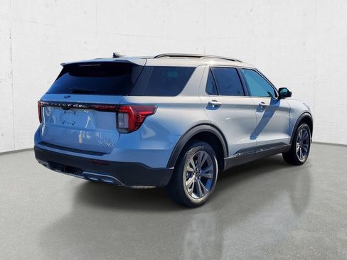 New 2026 Ford Explorer Active w/ Active Comfort Package image 7