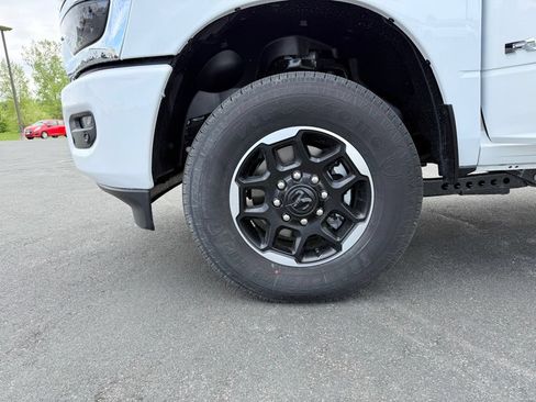 New 2026 RAM 3500 Laramie AWD/4WD image 35
