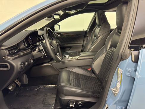 Used 2022 Maserati Quattroporte Modena Q4 image 17