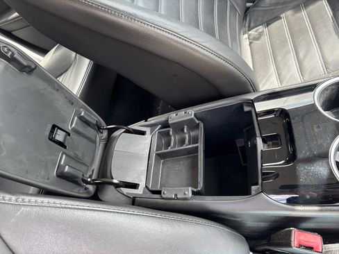 Used 2013 Ford Fusion SE FWD image 32