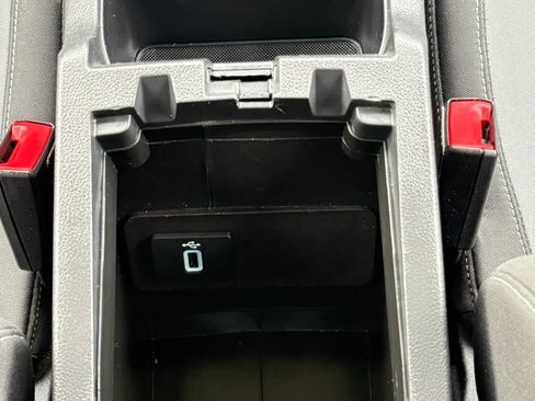 Used 2019 Ford Escape SE w/ Ford Safe & Smart Package AWD/4WD image 33