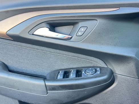 Used 2022 Chevrolet TrailBlazer ACTIV w/ Technology Package image 11