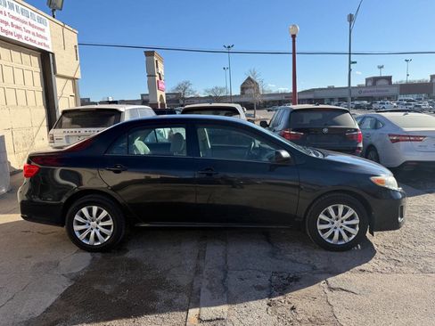 Used 2013 Toyota Corolla LE image 4