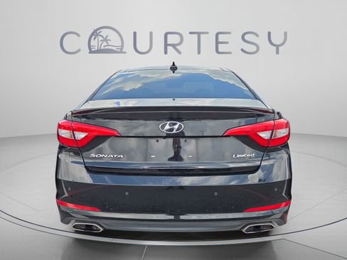 Used 2015 Hyundai Sonata Limited w/ Option Group 06 FWD image 2