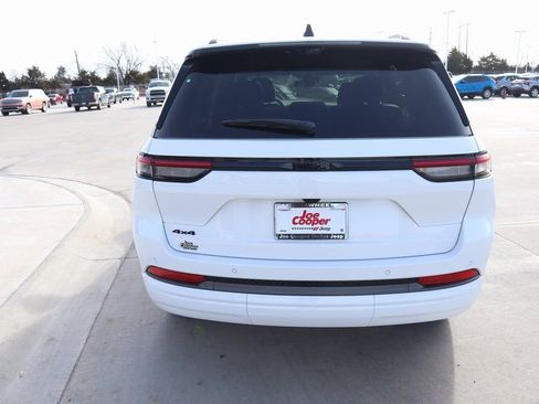 New 2026 Jeep Grand Cherokee Limited image 24