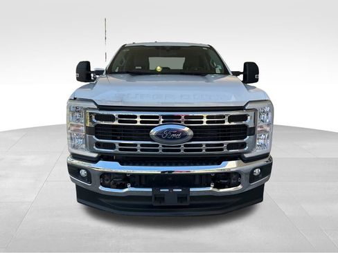 Used 2025 Ford F350 XLT w/ FX4 Off-Road Package image 11