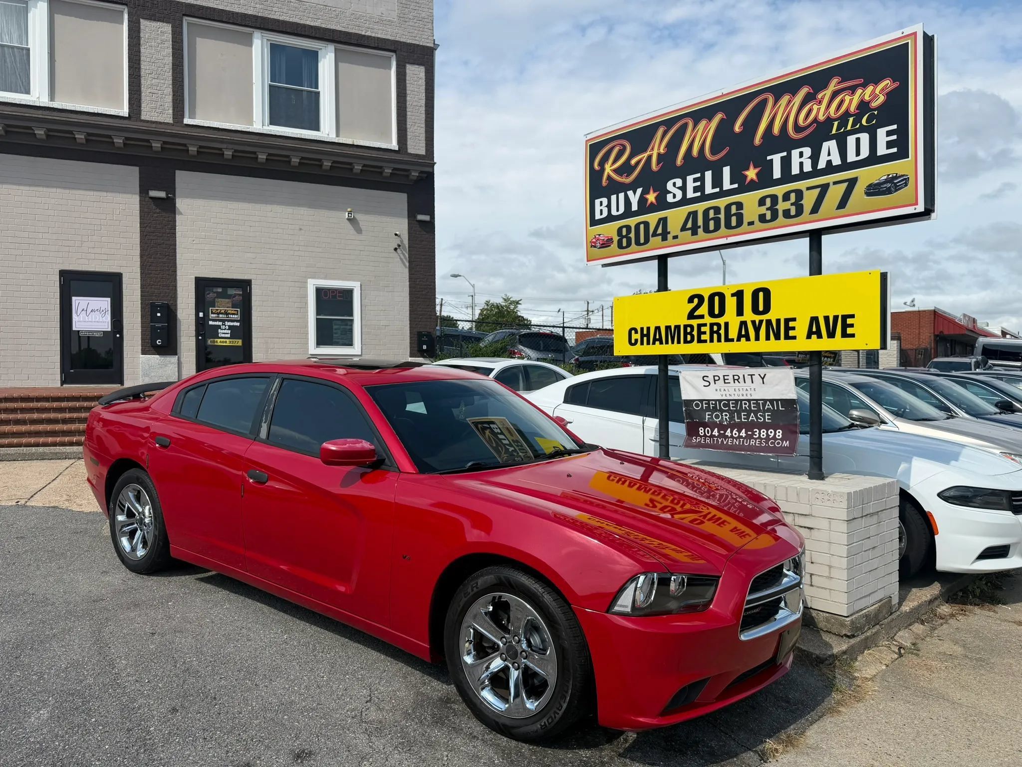 Used 2013 Dodge Charger SXT Plus RWD image 1