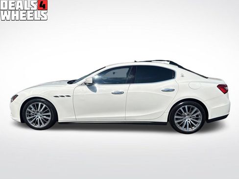 Used 2015 Maserati Ghibli RWD image 2