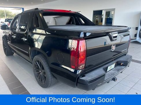 Used 2012 Cadillac Escalade EXT Premium AWD/4WD image 3
