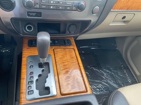 Used 2015 Nissan Armada Platinum w/ Platinum Reserve Package RWD image 19