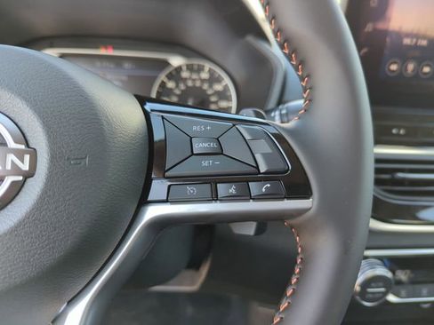 New 2025 Nissan Altima 2.5 SR w/ SR Premium Package FWD image 34