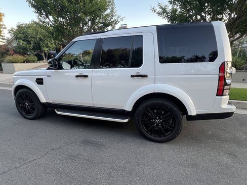 Used 2016 Land Rover LR4 HSE Silver Edition AWD/4WD image 11