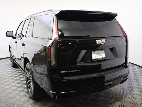 Certified 2023 Cadillac Escalade Sport Platinum AWD/4WD image 4