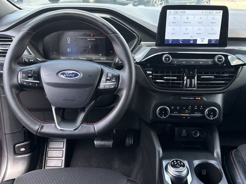 Used 2025 Ford Escape ST-Line FWD image 7