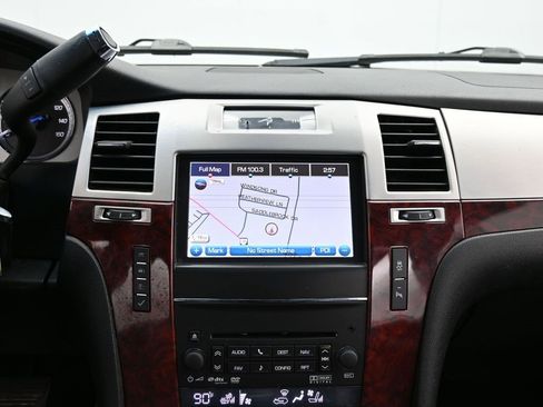 Used 2014 Cadillac Escalade ESV Premium image 48