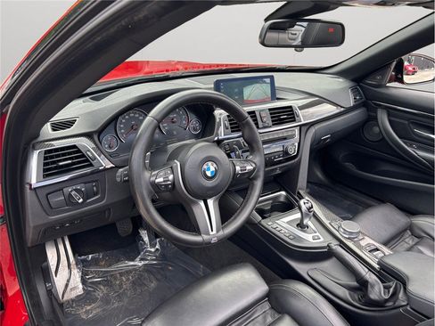 Used 2020 BMW M4 Convertible w/ Competition Package RWD image 6