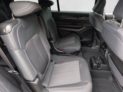 Used 2025 Jeep Grand Cherokee L Laredo RWD image 23