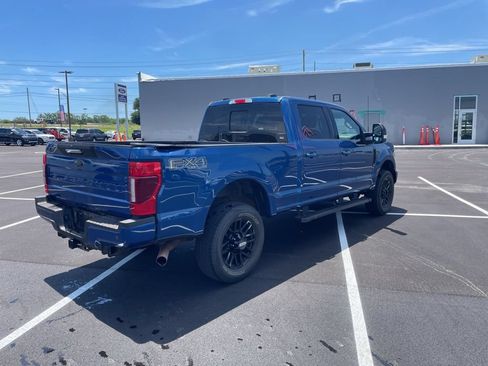 Used 2022 Ford F250 Lariat w/ Black Appearance Package AWD/4WD image 4