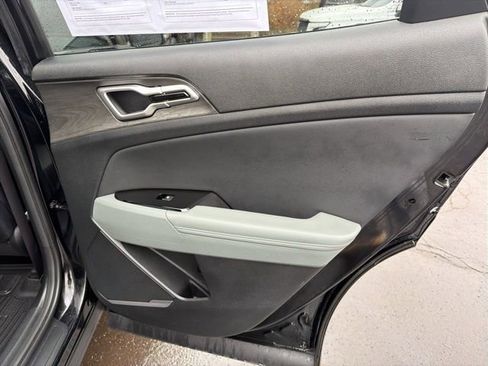 Used 2025 Kia Sportage X-Line w/ Premium Package image 23